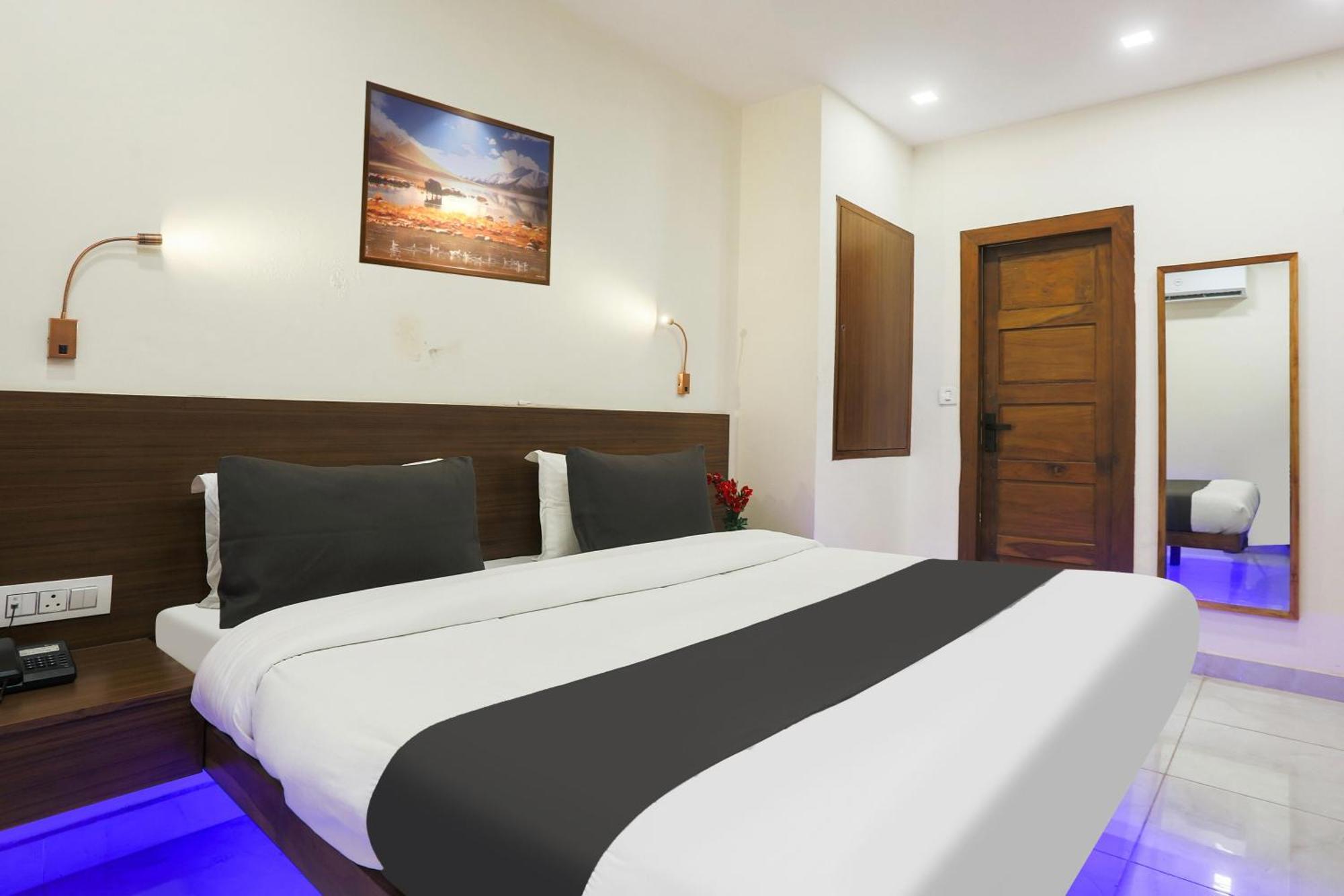 Super Townhouse Vikaspuri Hotel Deli Exterior foto