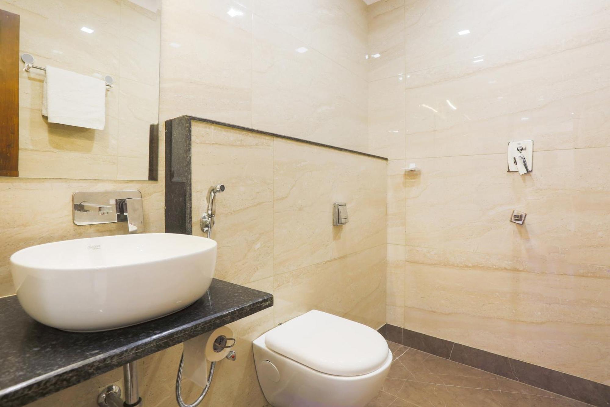 Super Townhouse Vikaspuri Hotel Deli Exterior foto