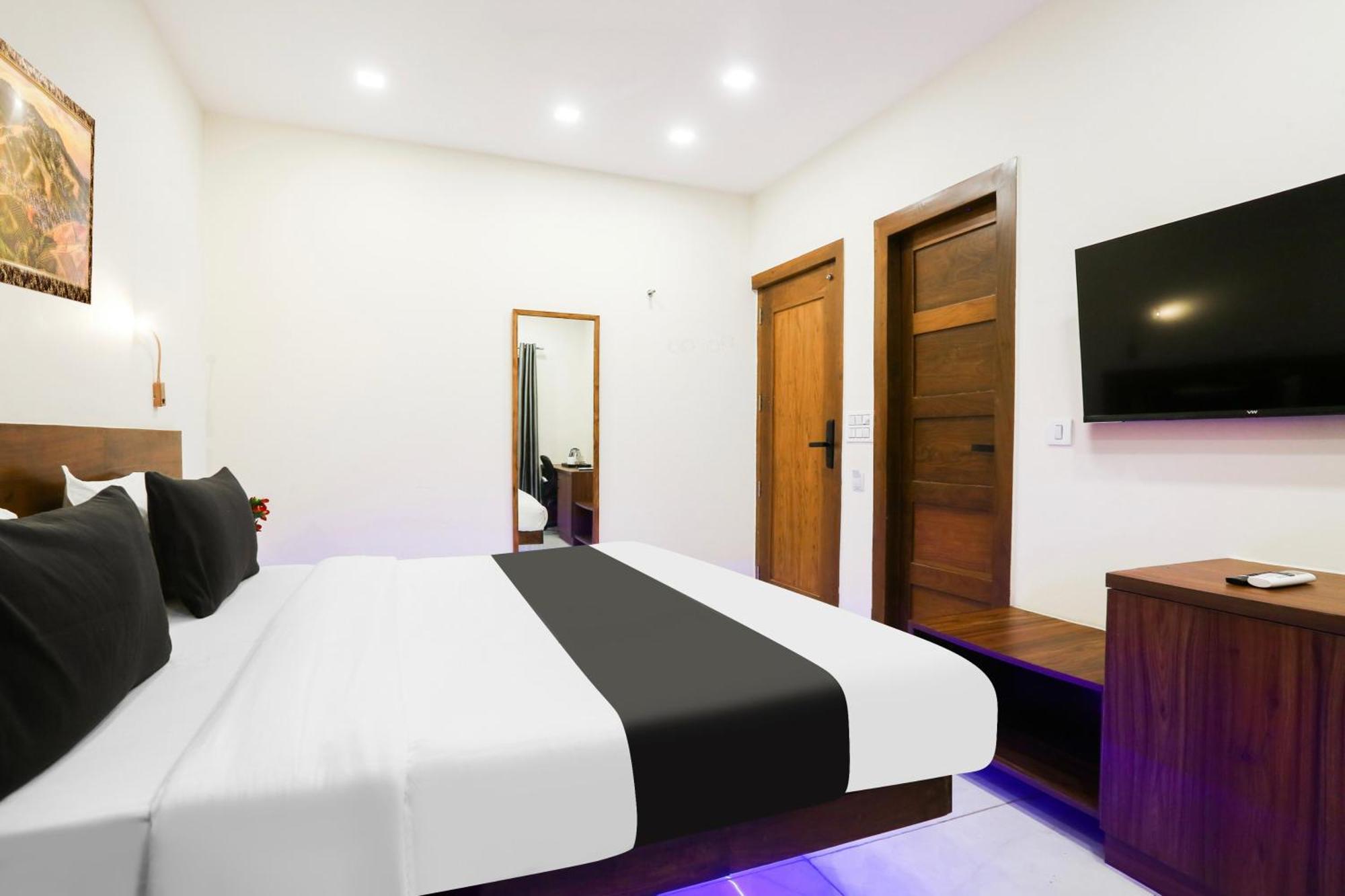 Super Townhouse Vikaspuri Hotel Deli Exterior foto