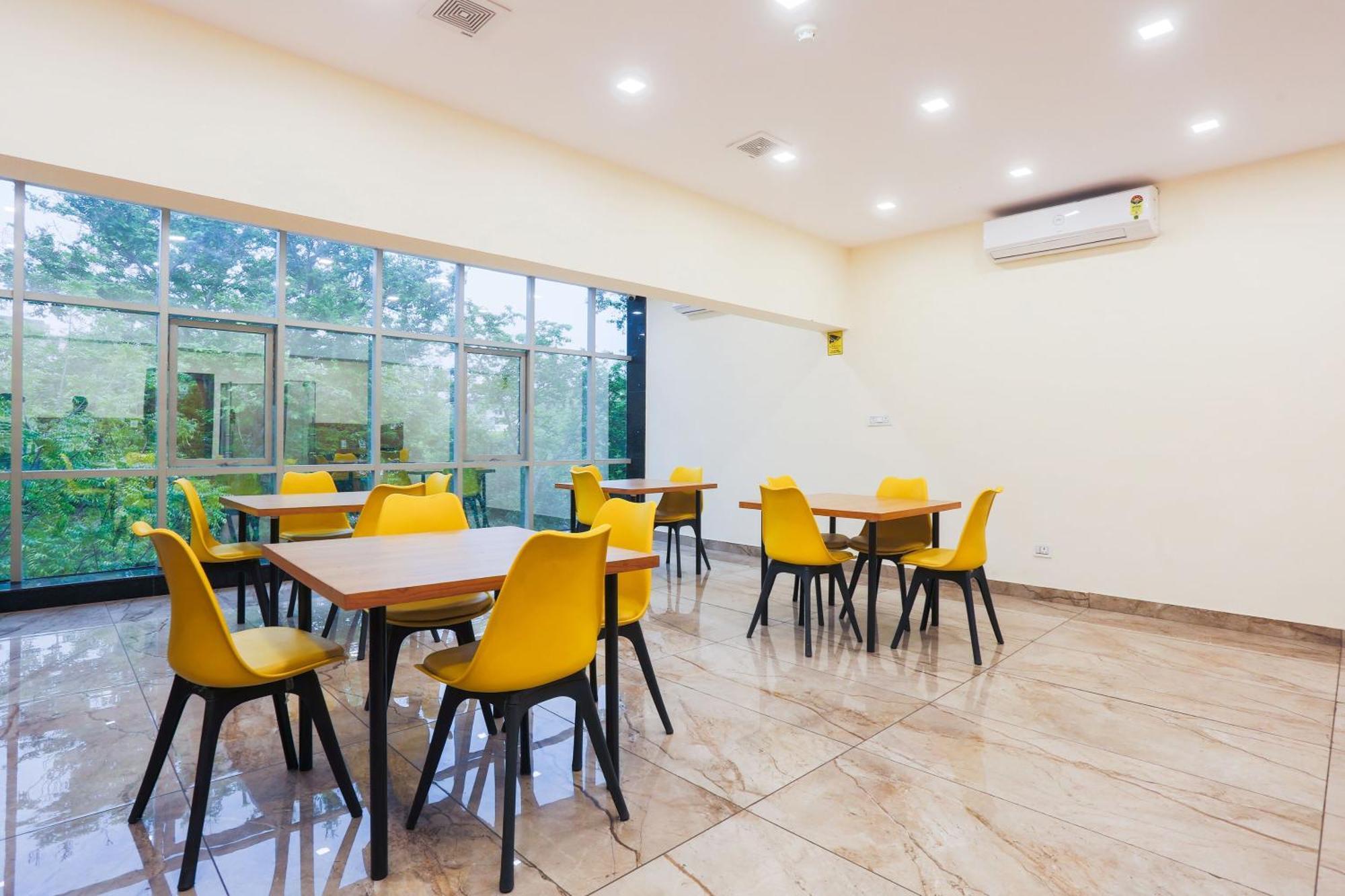Super Townhouse Vikaspuri Hotel Deli Exterior foto